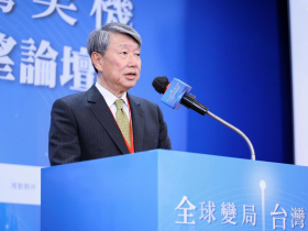 郭智輝揮別經濟部，惜別會再吟詞表「歸去」心境 經濟部：感謝郭部長帶台商走向世界